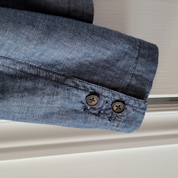 Blazer - Picture 3 of 4